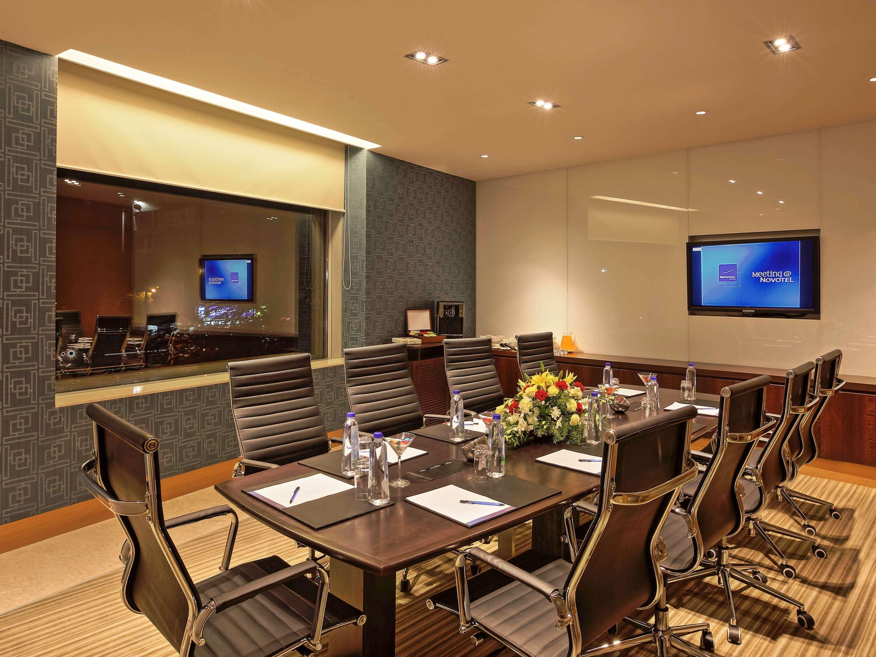 Novotel Viman Nagar Road 5* Pune