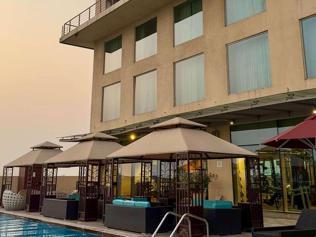 Novotel Viman Nagar Road 5*