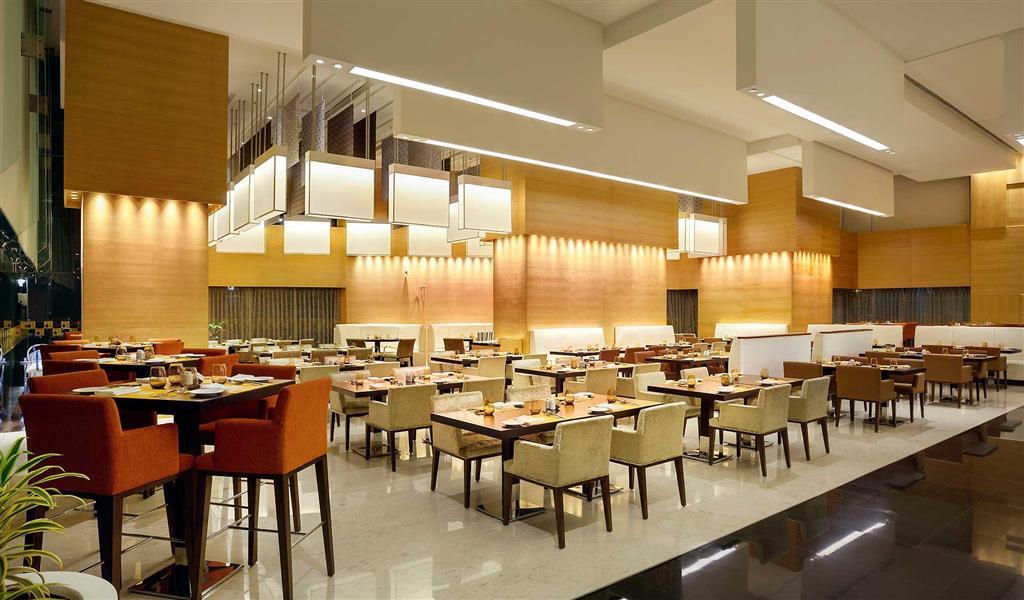 Novotel Viman Nagar Road 5* Pune